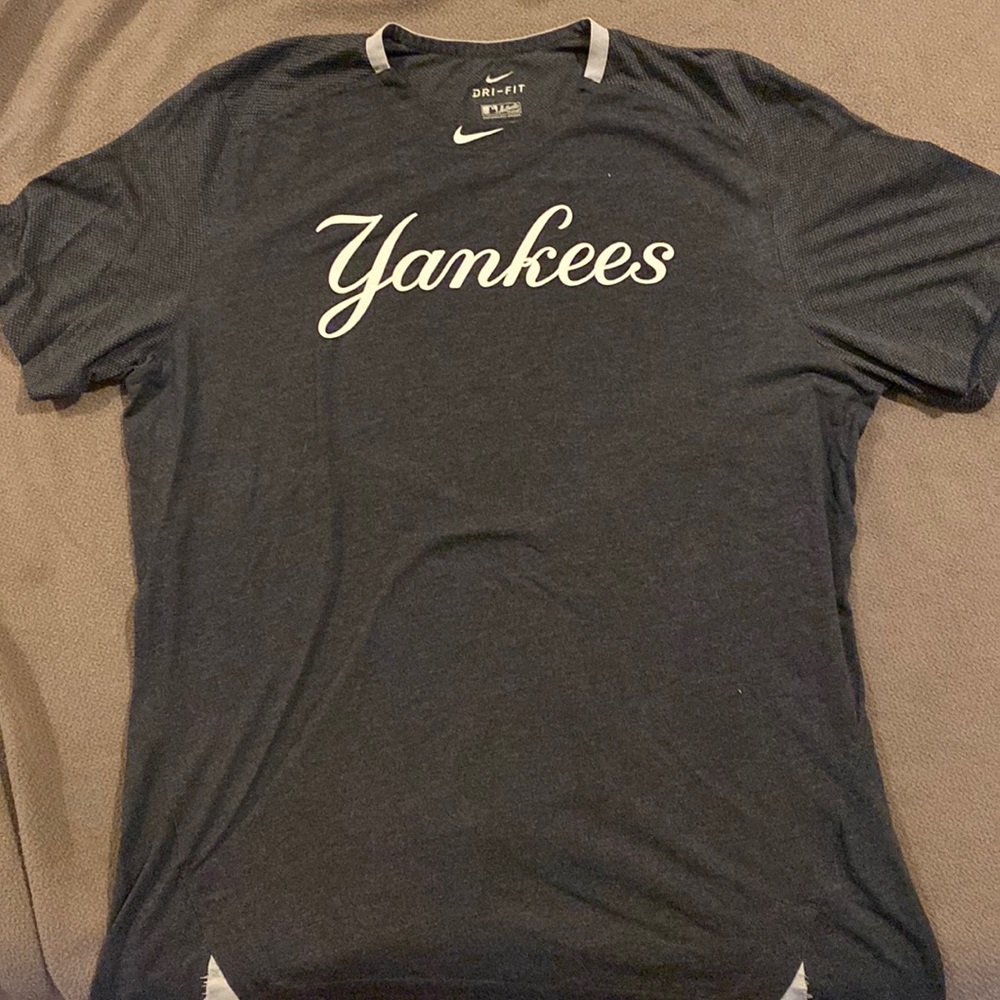 Nike Yankees On-field Dri-Fit T-shirt